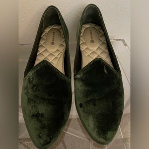 Gently worn Birdies velvet loafer flat size 7